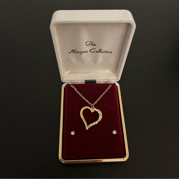 Jewelry - Gold Heart Necklace and Stud Earring Set NEW Boxed The Marquis Collection